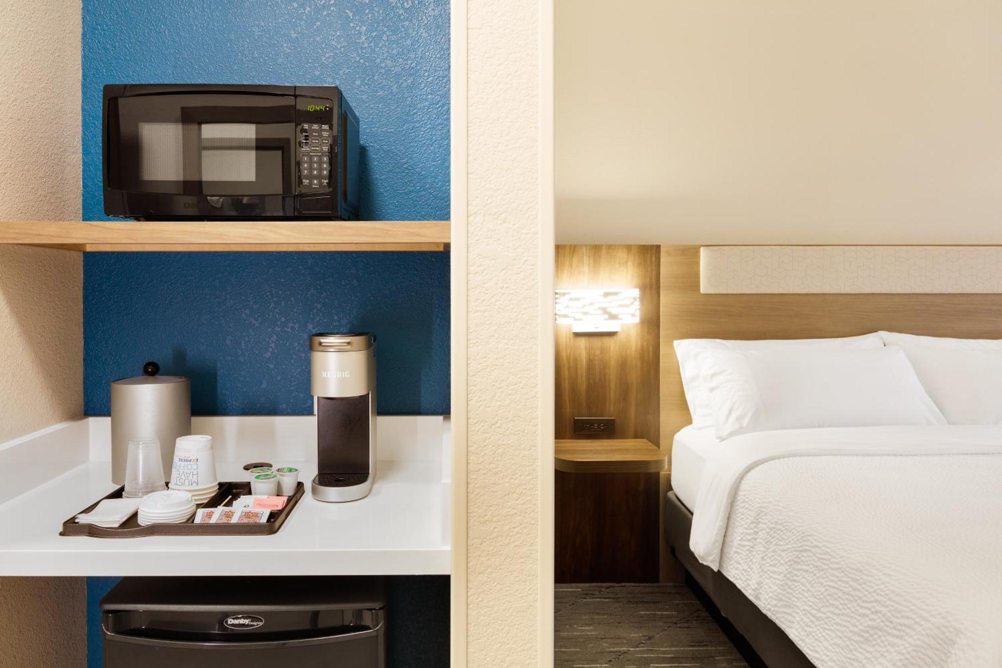 Holiday Inn Express Hotel & Suites Los Angeles Airport Hawthorne By Ihg Exterior photo